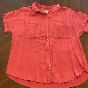 Maurice’s women large pink button up blouse so soft